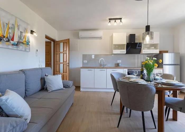 Appartement Klanac No 2 *